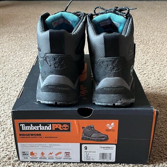 DONATED ——-Timberland Ridgework Boots - Picture 3 of 5